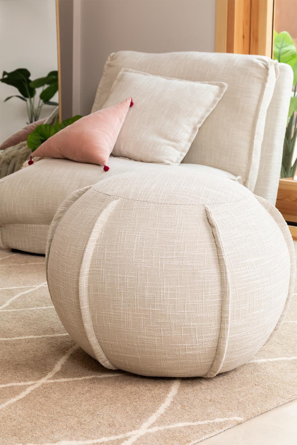 Round pouf in Salma fabric, gallery image 1