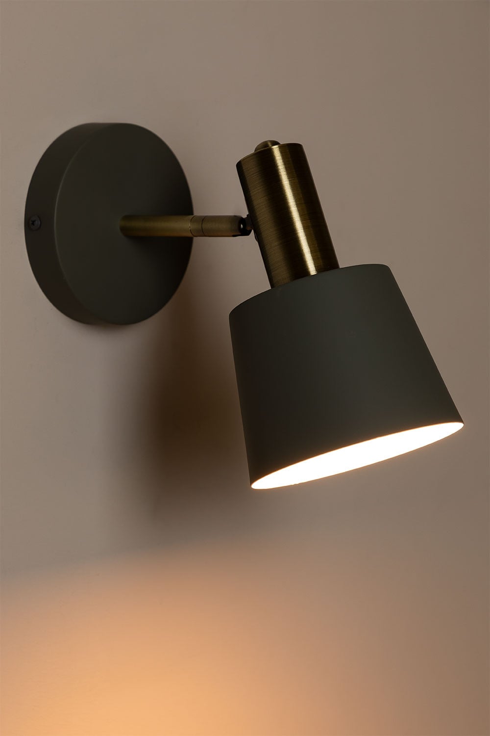 Adjustable wall lamp in iron Agueda, gallery image 3