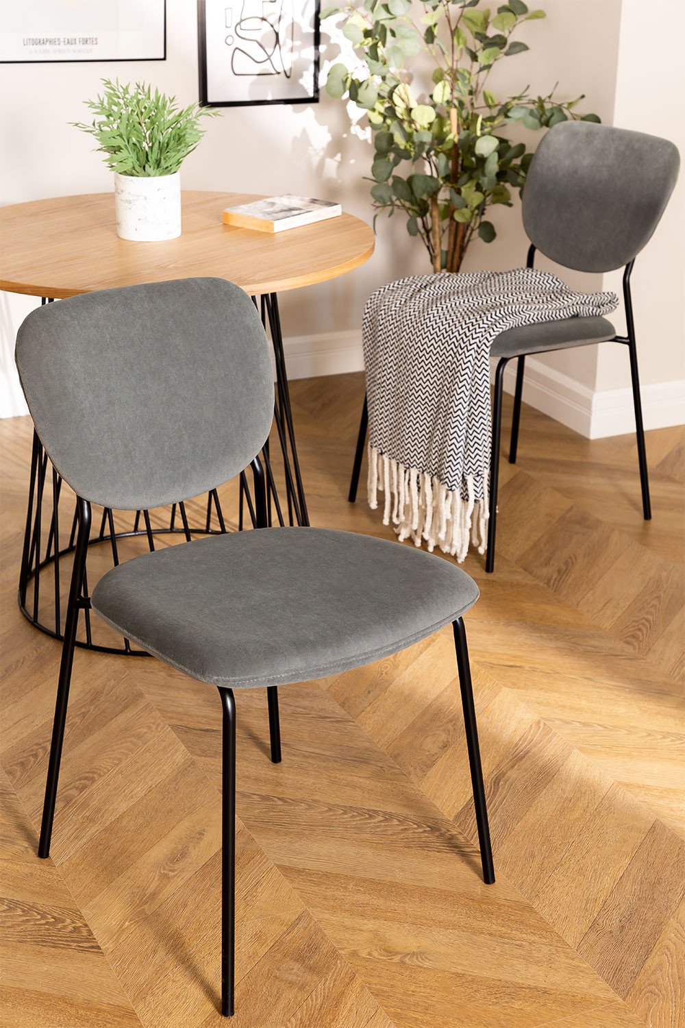 Velvet Upholstered Dining Chair Taris, Grey Hairpin Dining Chairs