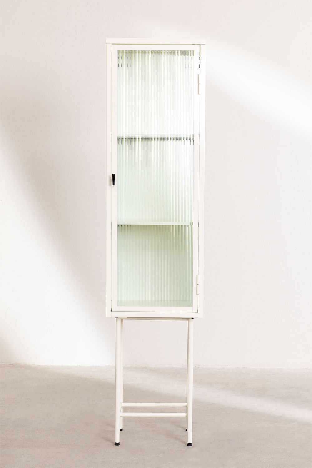 Metal & Glass Showcase Vertal , gallery image 5