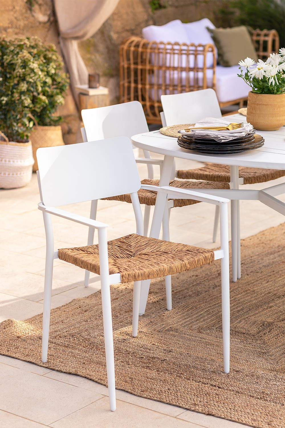 Stackable aluminum outdoor discount chairs