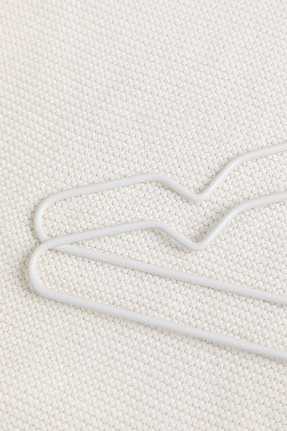 Set of 2 Mofli Kids Hangers, gallery image 4