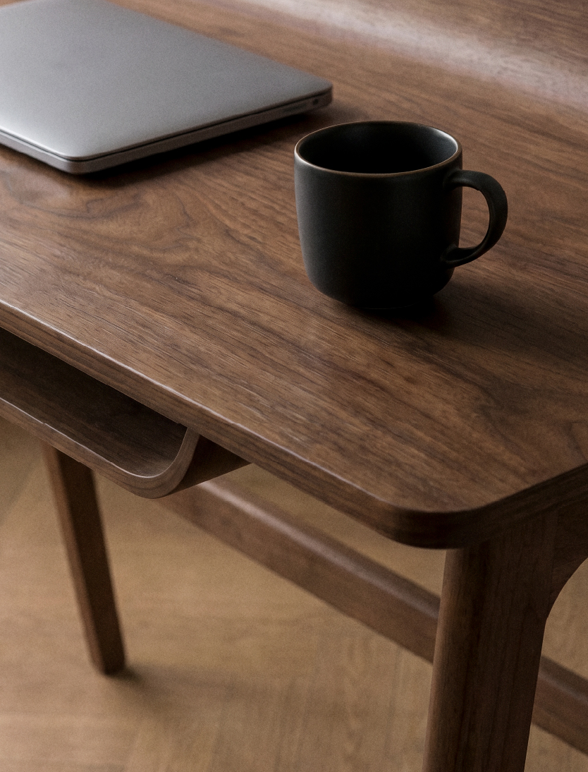 Desktop furniture