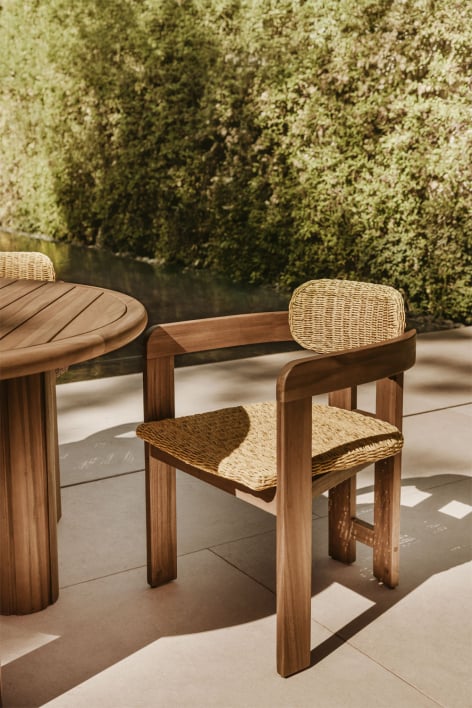 Sedia da giardino con braccioli in legno di acacia e rattan sintetico Ginara - Acacia Marrone