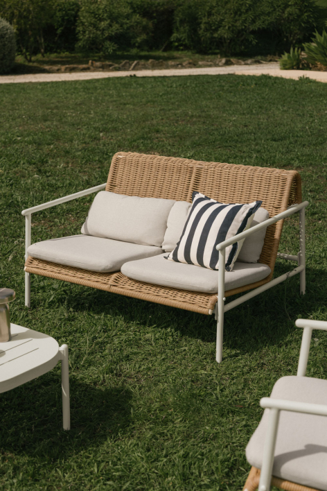 Divano da giardino a 2 posti in alluminio e rattan sintetico Duroli - Gardenia Bianco