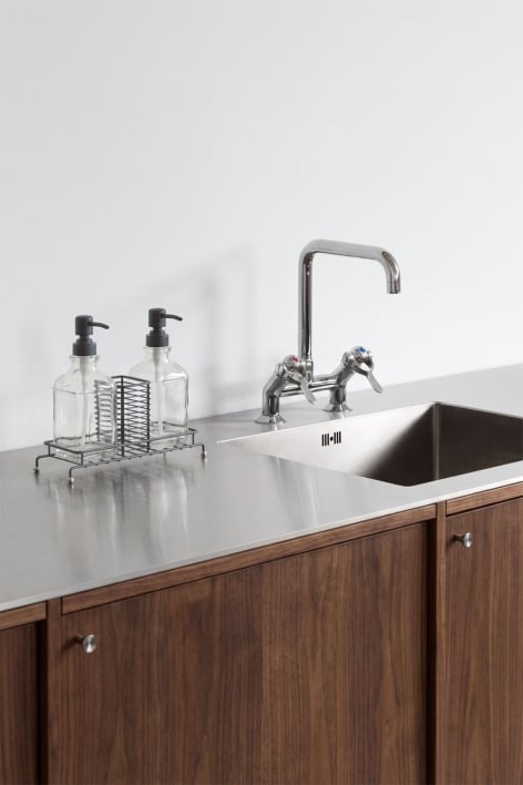 Distributore doppio di sapone per cucina in ferro e vetro Darcei