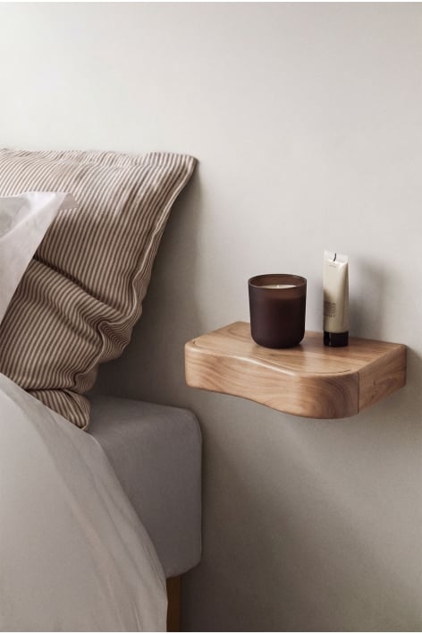 Set di 2 comodini sospesi 40x25 cm con contenitore in legno di acacia Nireimi
