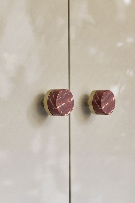 Set di 2 maniglie in pietra naturale e acciaio inossidabile Osmery - Marmo Rosso Cherry Gold