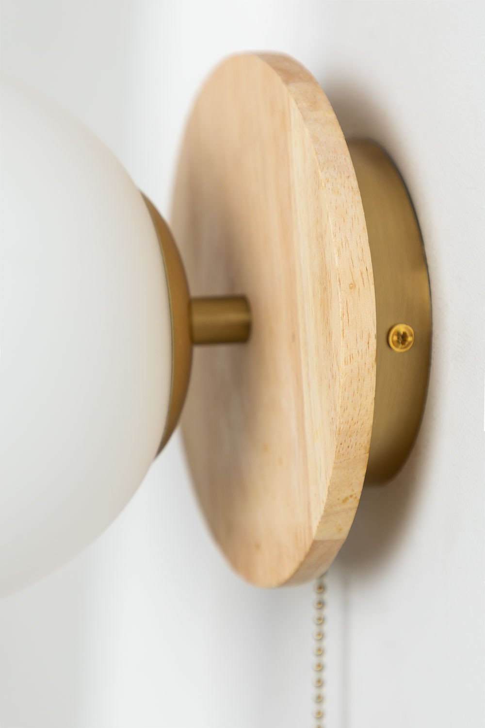 Lampada da parete in legno di rovere con sfera di vetro Kamp, immagine della galleria 4