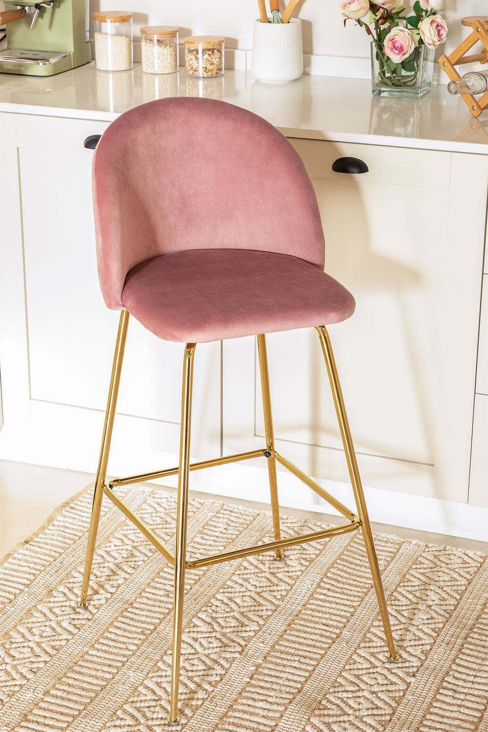 Sgabello alto 75 cm in velluto peonia e gambe dorate Kana Design, immagine della galleria 1