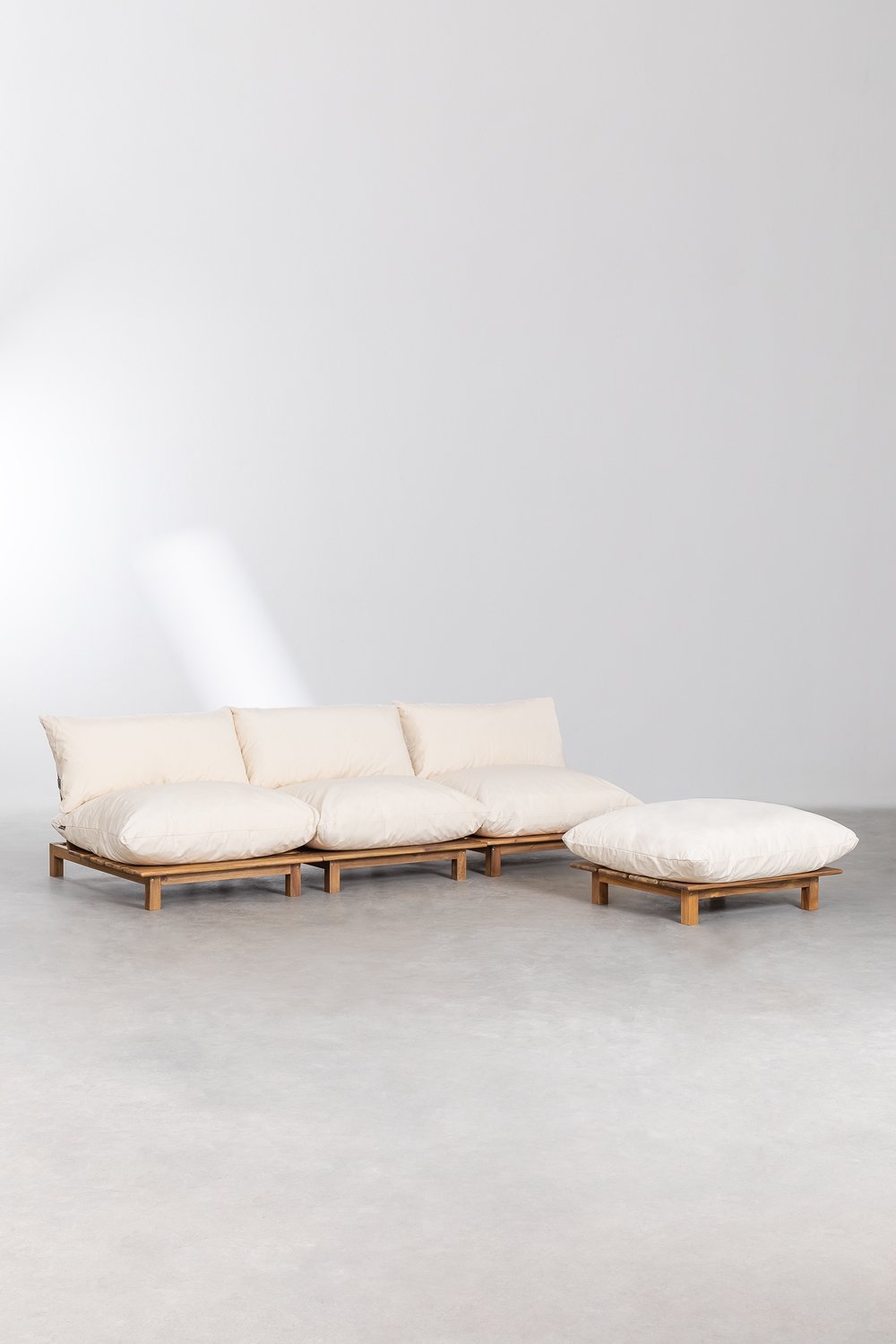 Divano componibile reclinabile in 3 pezzi con puff in legno di acacia Brina, immagine della galleria 1