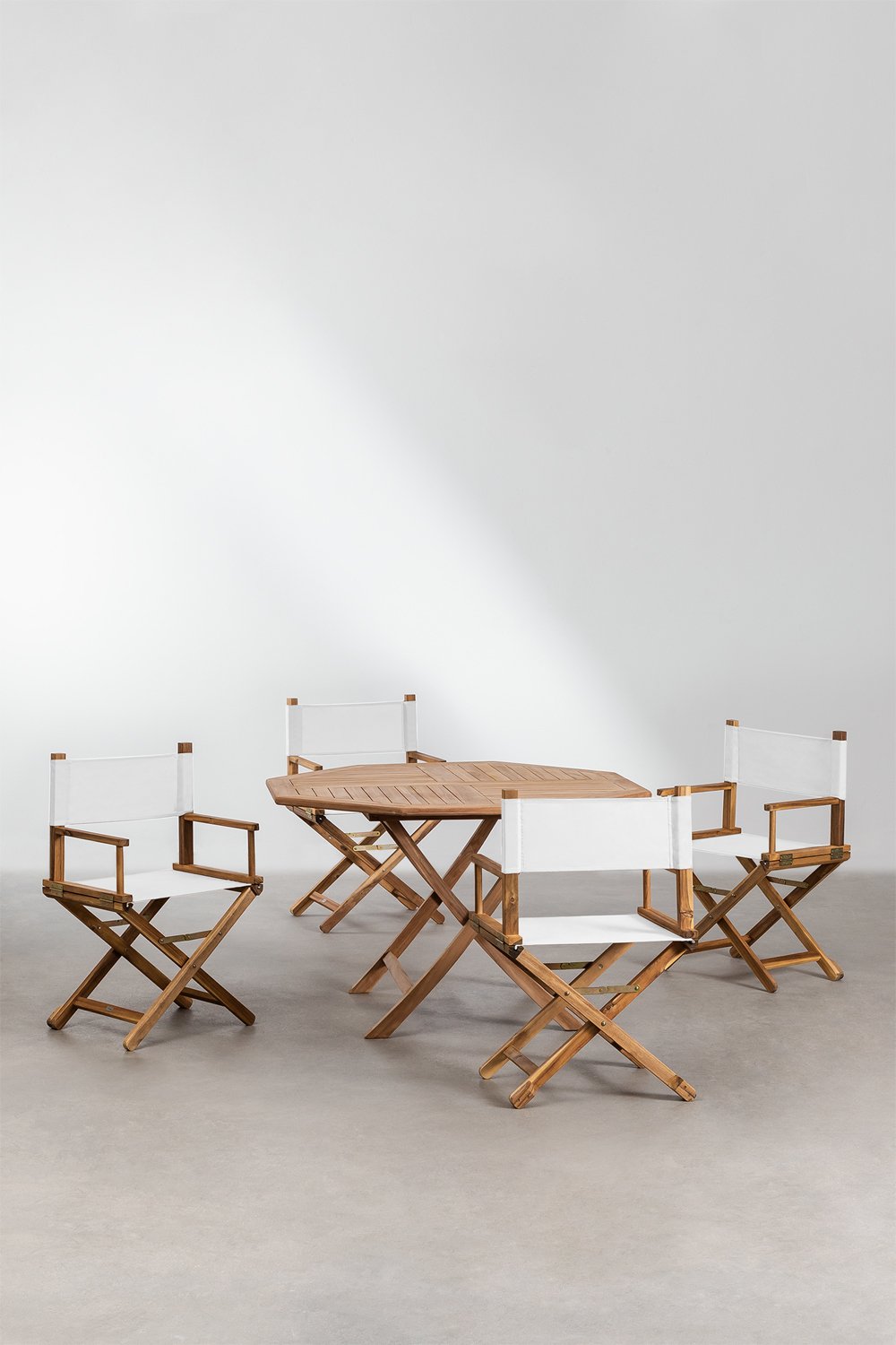 Set di Tavolo da Giardino Ottagonale Pieghevole in Legno di Teak (Ø120 cm) Pira  e 4 Sedie da Regista Pieghevoli in Legno Ridley - SKLUM