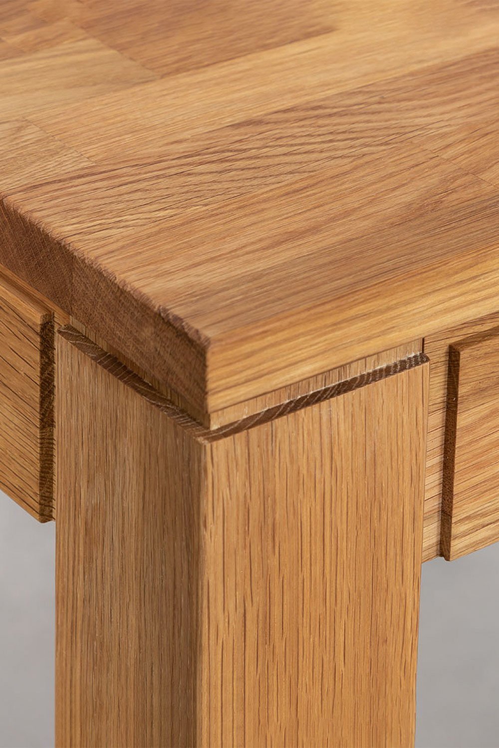 Tavolo da pranzo 140x80 cm con gambe in legno e piano in abs