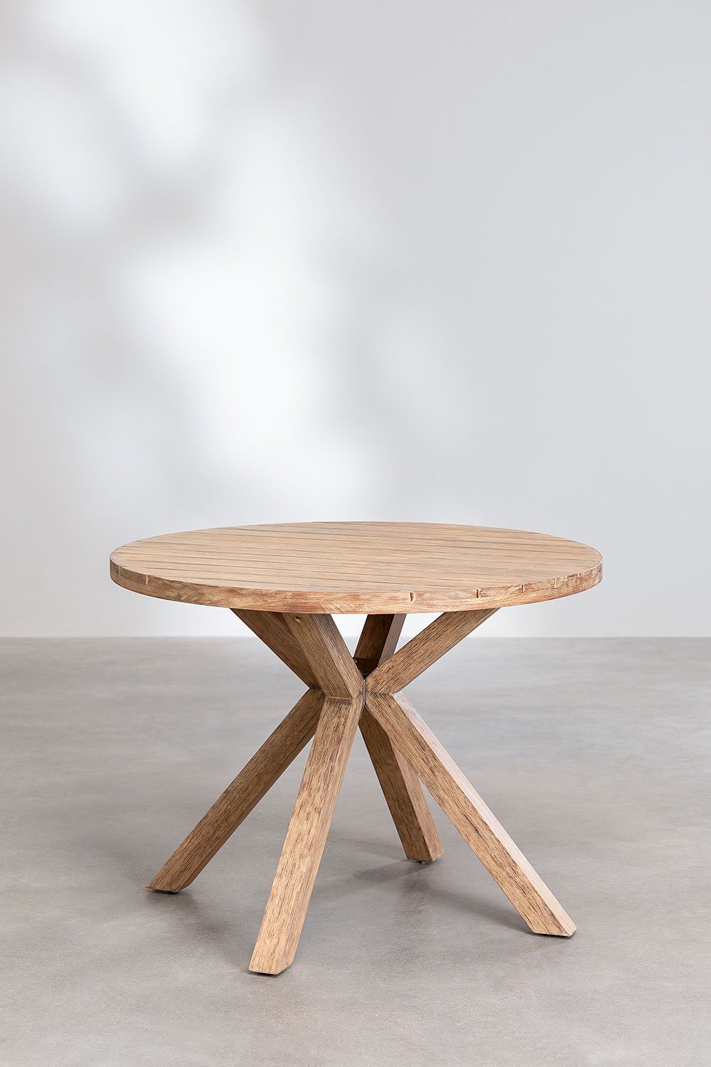 Set composto da tavolo rotondo in legno (Ø100 cm) Naele e 4 sedie da  giardino Barker - SKLUM