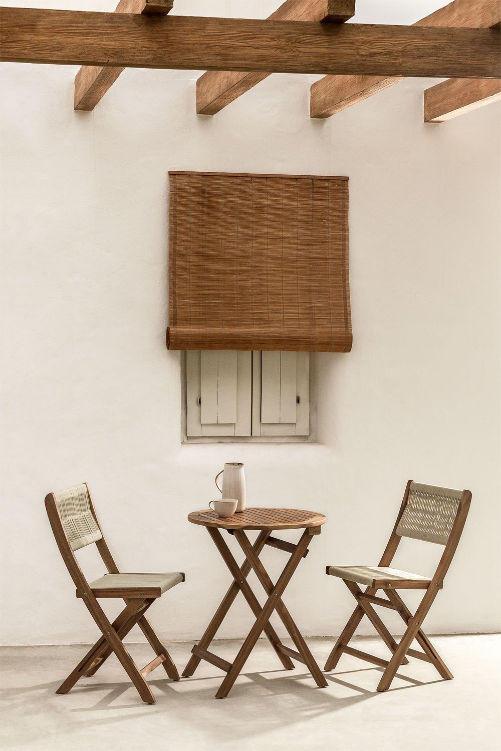 Set tavolo rotondo (Ø60 cm) e 2 sedie da giardino pieghevoli in legno di acacia Delawer Supreme, immagine della galleria 1