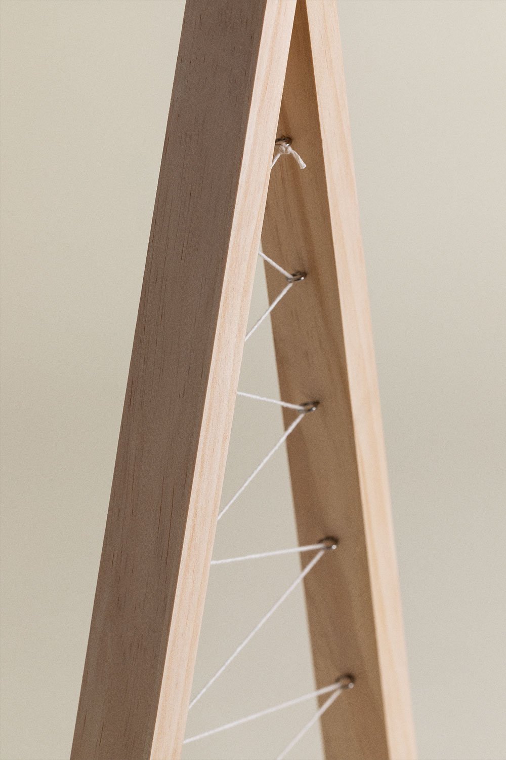 Albero di Natale in legno di pino Elwood, immagine della galleria 3