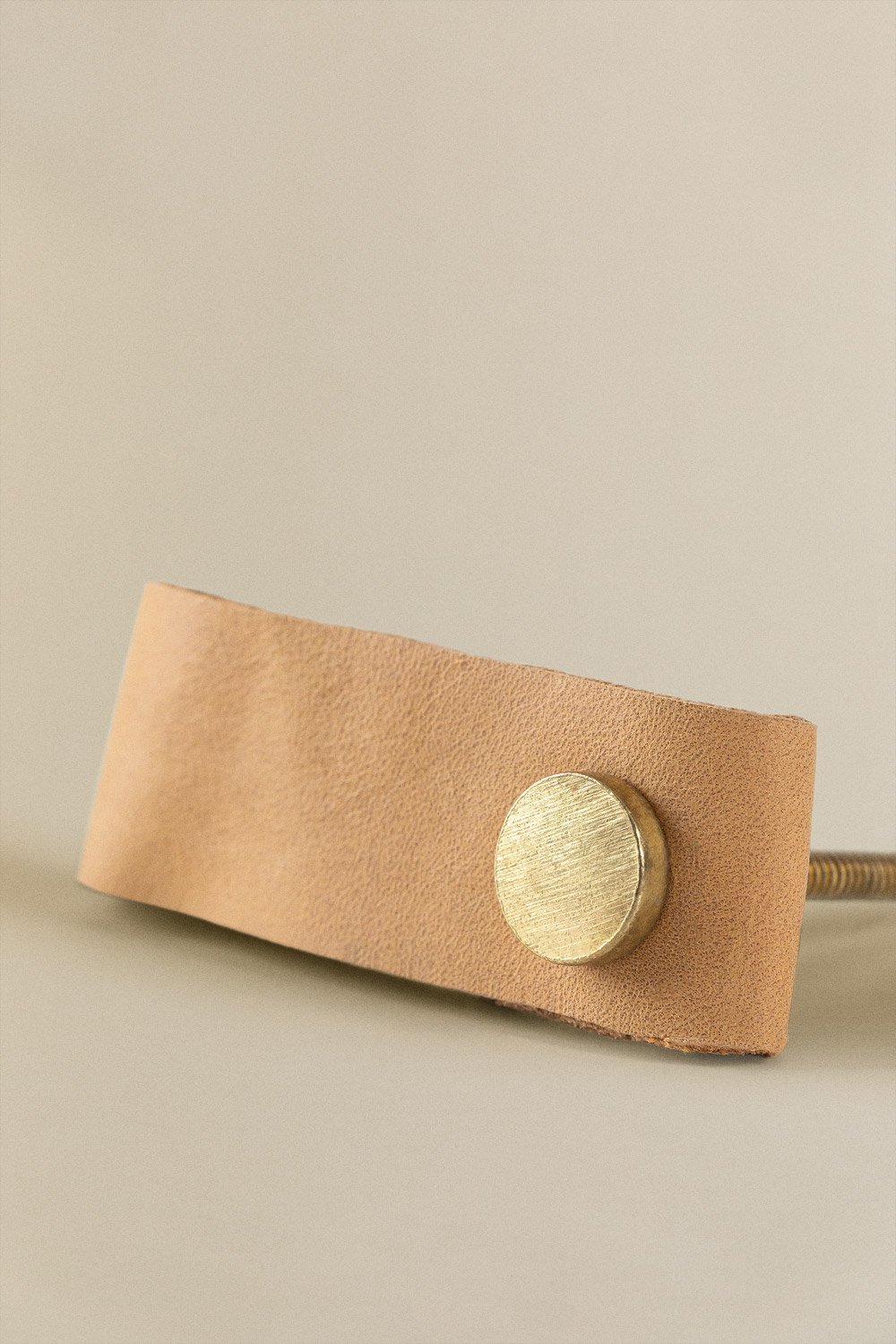 Set di 2 pomelli in pelle Norvyng, immagine della galleria 3