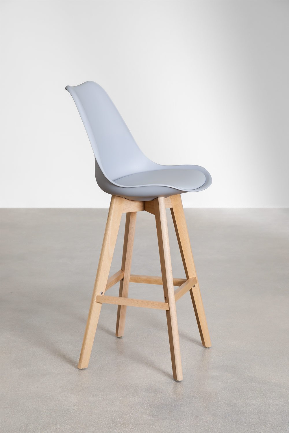 Sgabello alto 75 cm con cuscino in similpelle grigio delfino Nordic, immagine della galleria 2