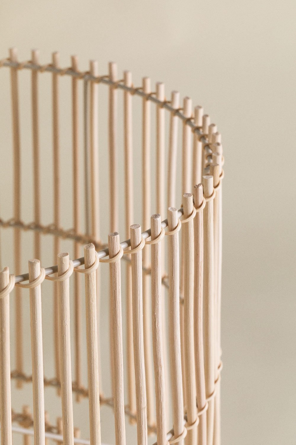 Lampada da tavolo in rattan e metallo Felicia , immagine della galleria 4