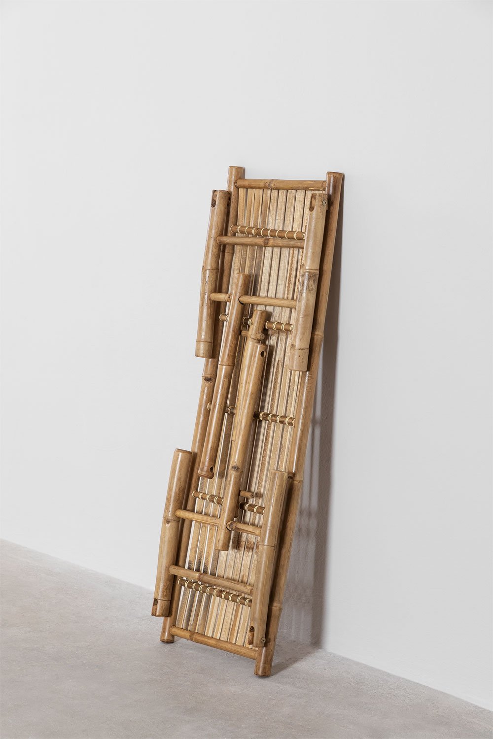 Appendiabiti da parete con mensola in bambù Gari - SKLUM