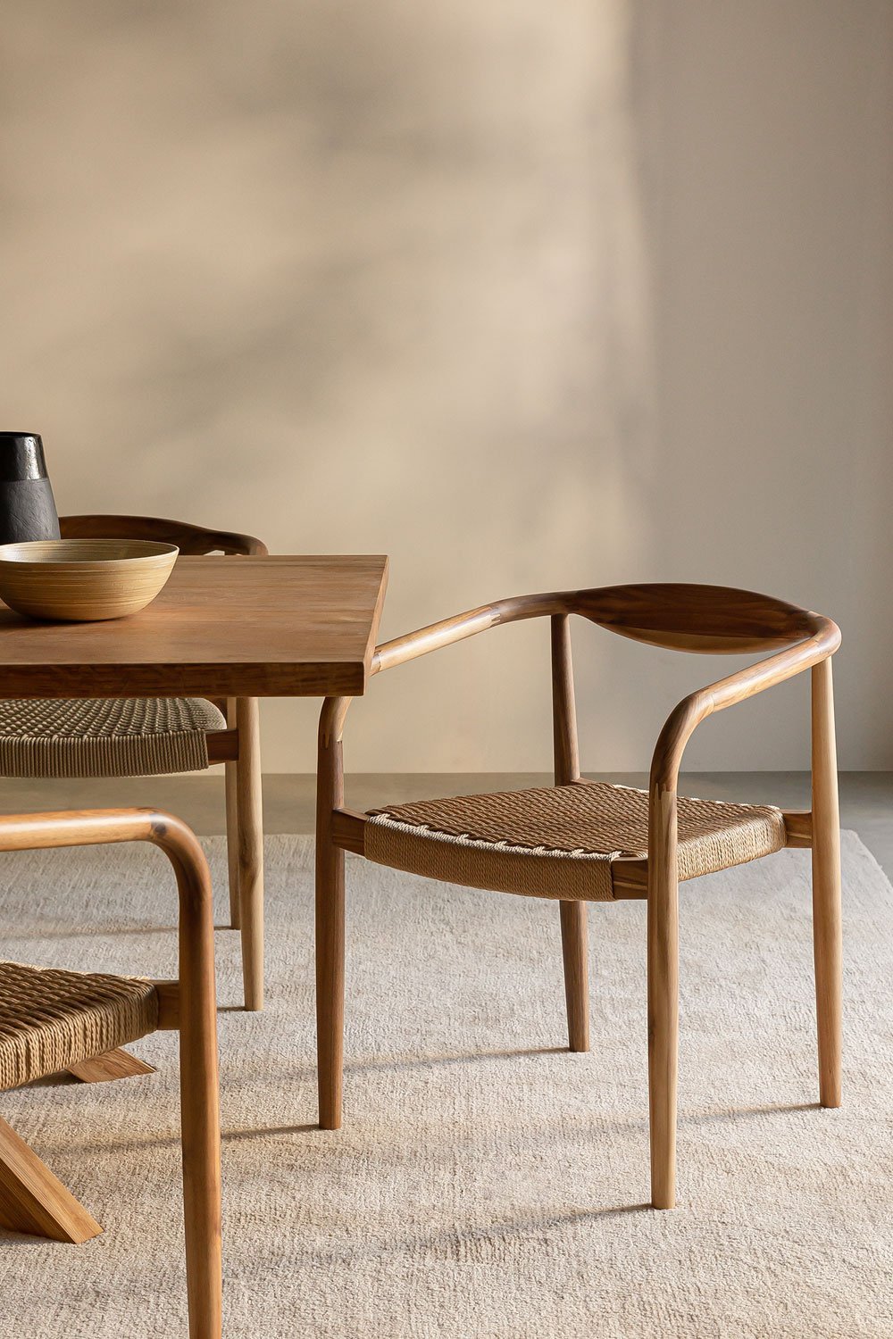 Confezione da 2 sedie da pranzo in legno di acacia Mallory, immagine della galleria 1