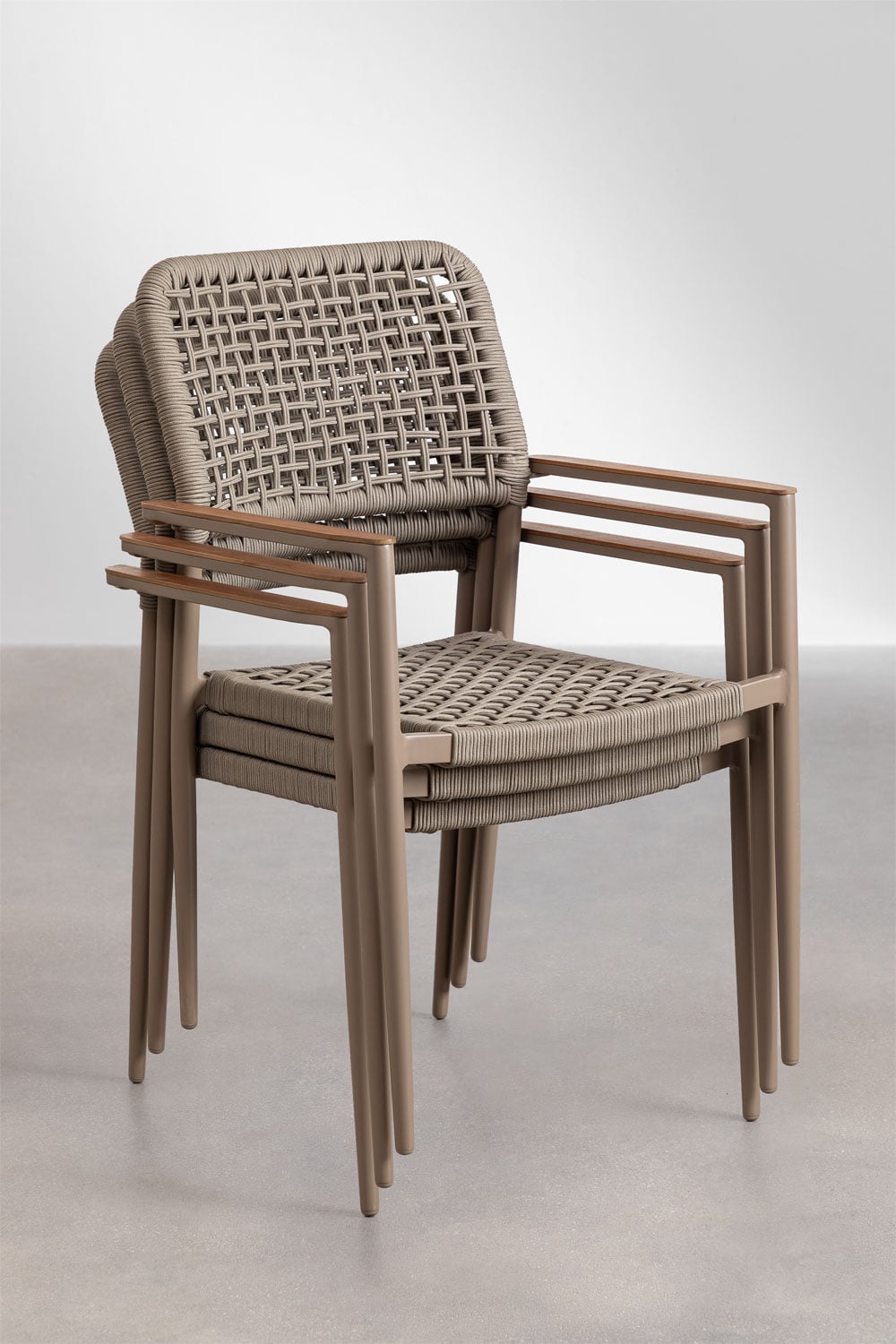 Set di 4 sedie da giardino impilabili con braccioli in alluminio e corda intrecciata Nediam, immagine della galleria 9