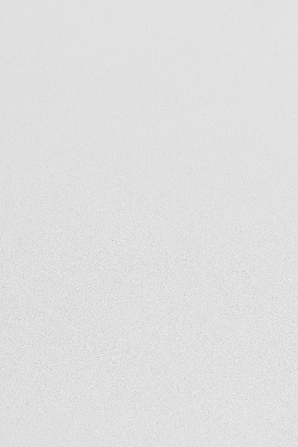 Tavolino laterale rotondo Ø50 cm in cemento Zenadia, immagine della galleria 6