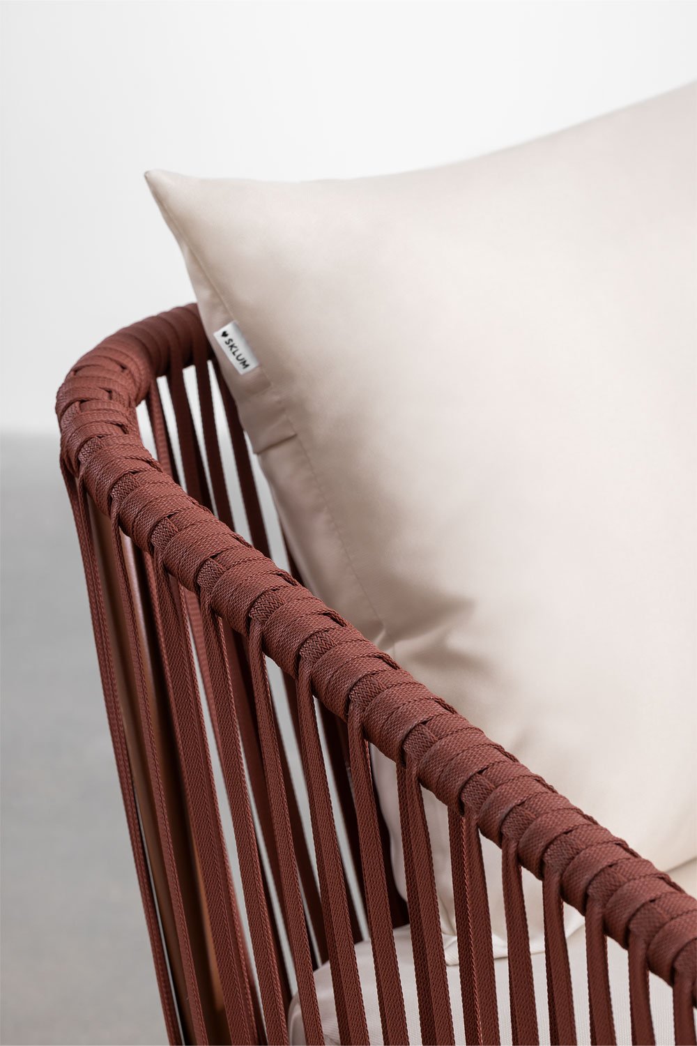 Set da giardino con divano 2 posti, 2 poltrone e tavolini in alluminio e corda intrecciata Arhiza     , immagine della galleria 6