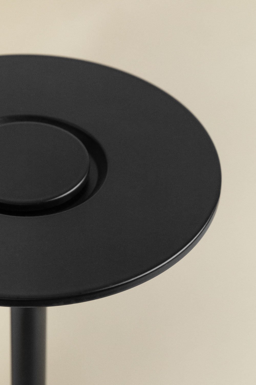 Lampada da tavolo LED wireless per esterni Rivkin, immagine della galleria 4