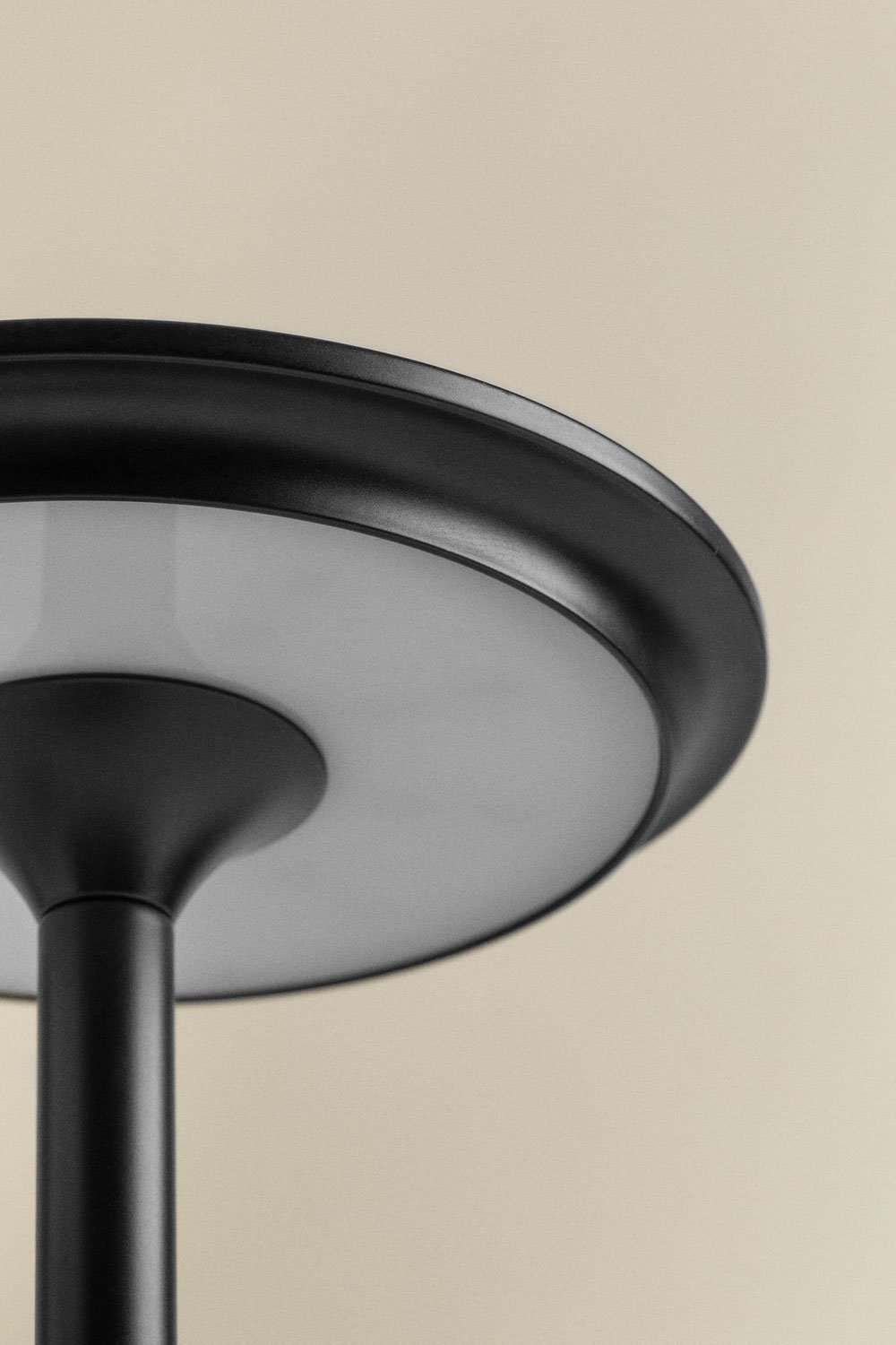 Lampada da tavolo LED wireless per esterni Rivkin, immagine della galleria 5