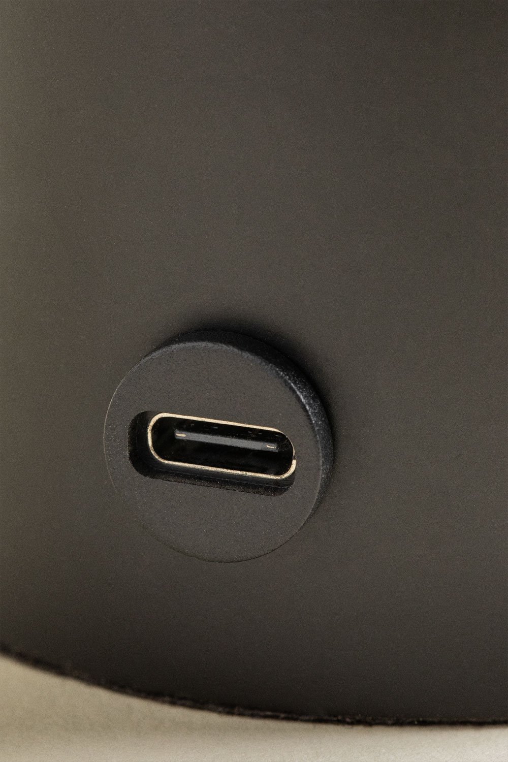 Lampada da tavolo LED wireless in cristallo e acciaio Lispect, immagine della galleria 6