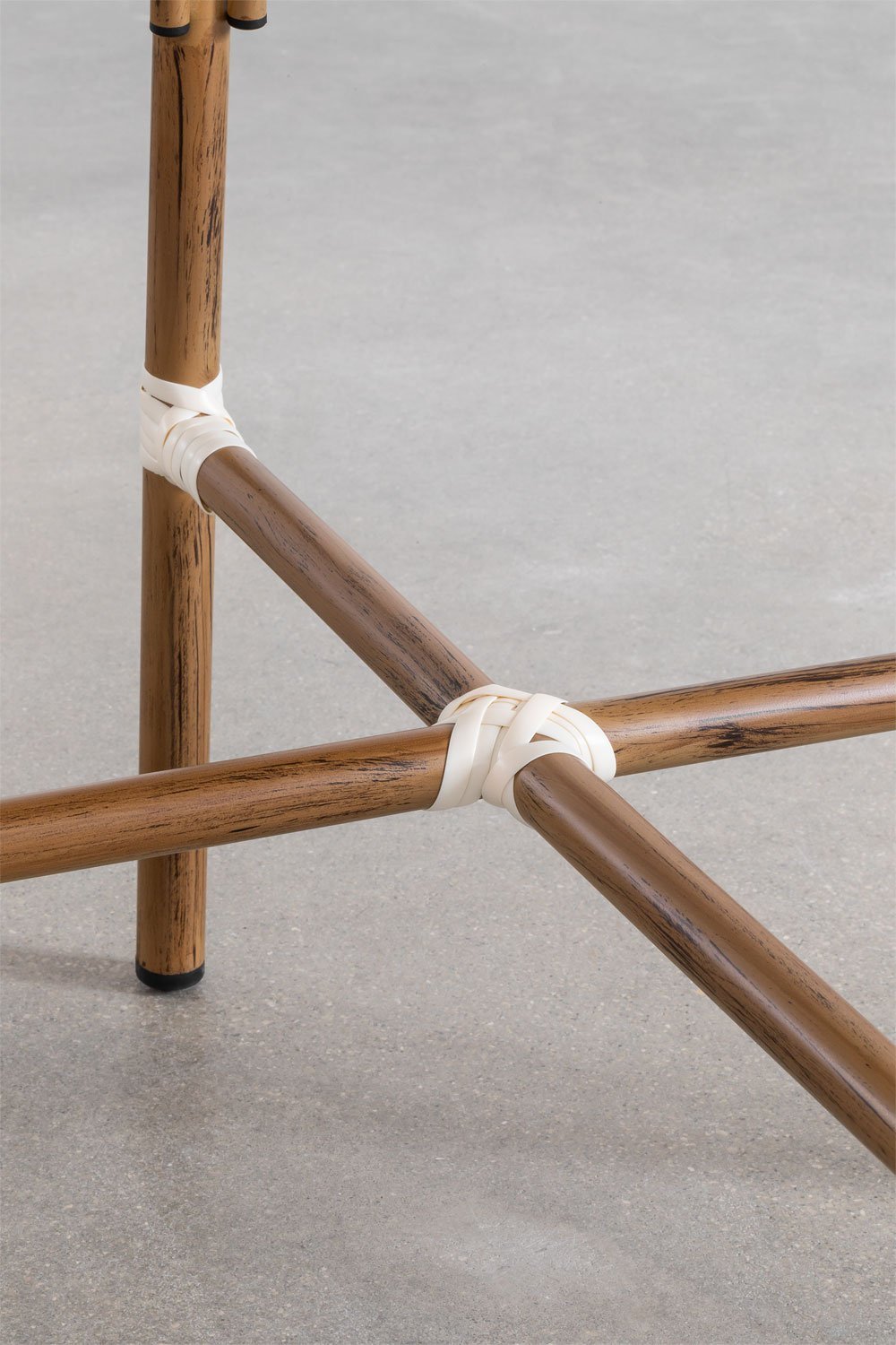 Tavolo da giardino rotondo Ø80 cm in alluminio e rattan sintetico Brielle Bistro, immagine della galleria 5