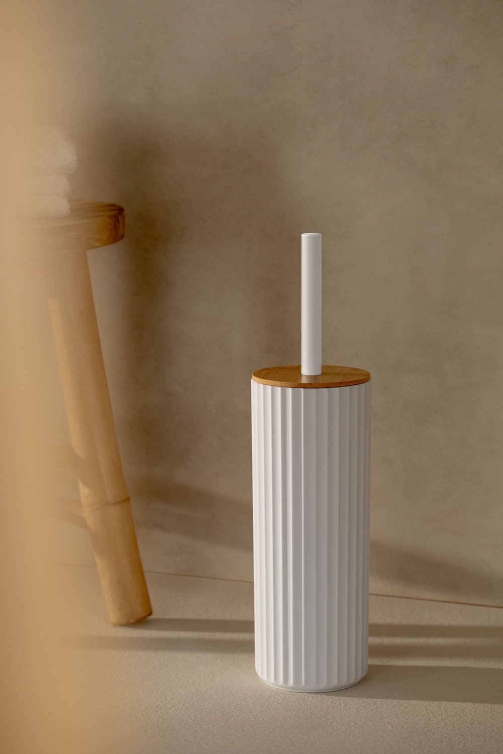 Set Scopino Per WC Con Portaspazzola A Forma Di Orso – Design Rustico In Poliresina, Simpatico Accessorio Per Bagno, Marrone