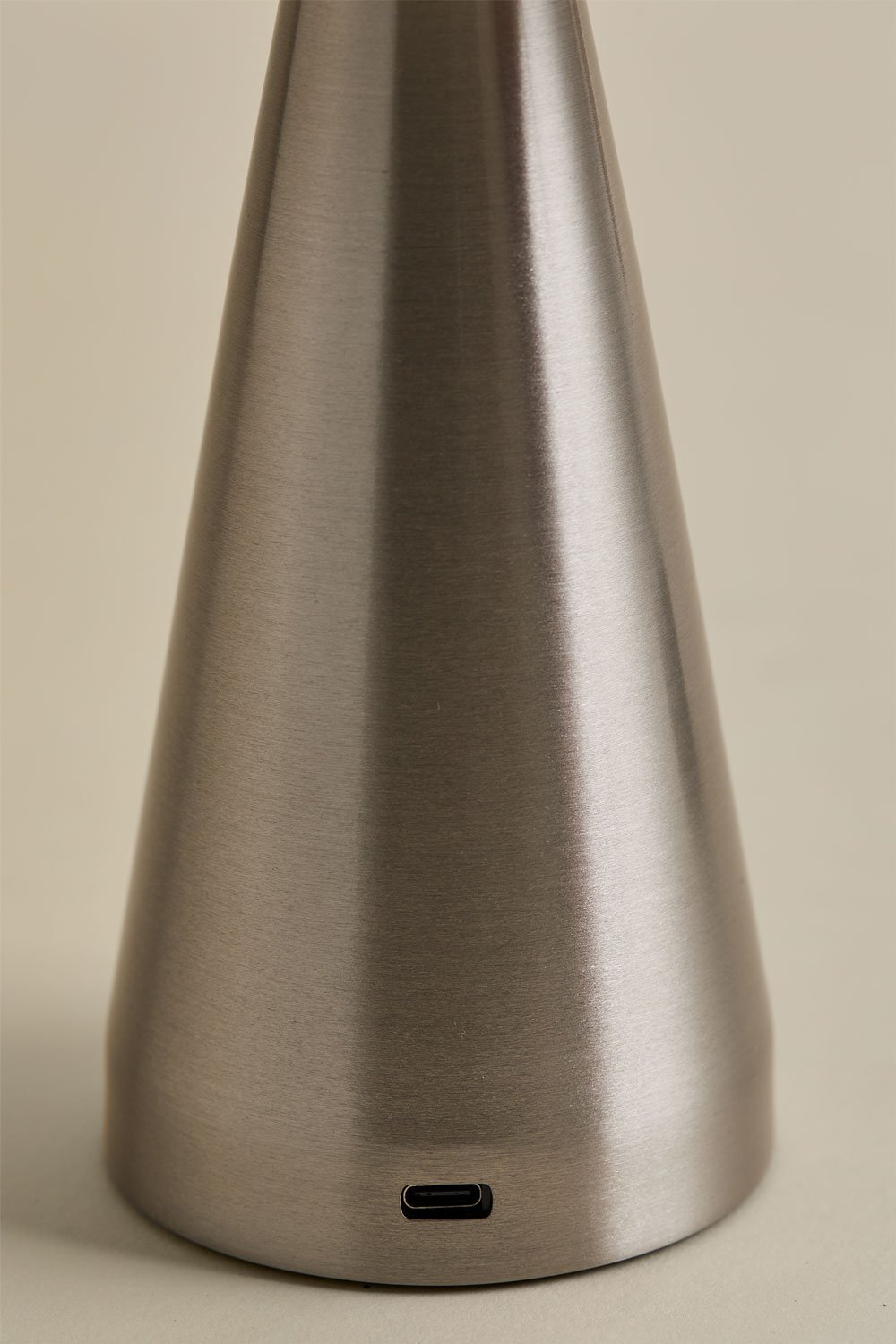 Lampada da tavolo ↑20 cm LED wireless in ferro Galina, immagine della galleria 6