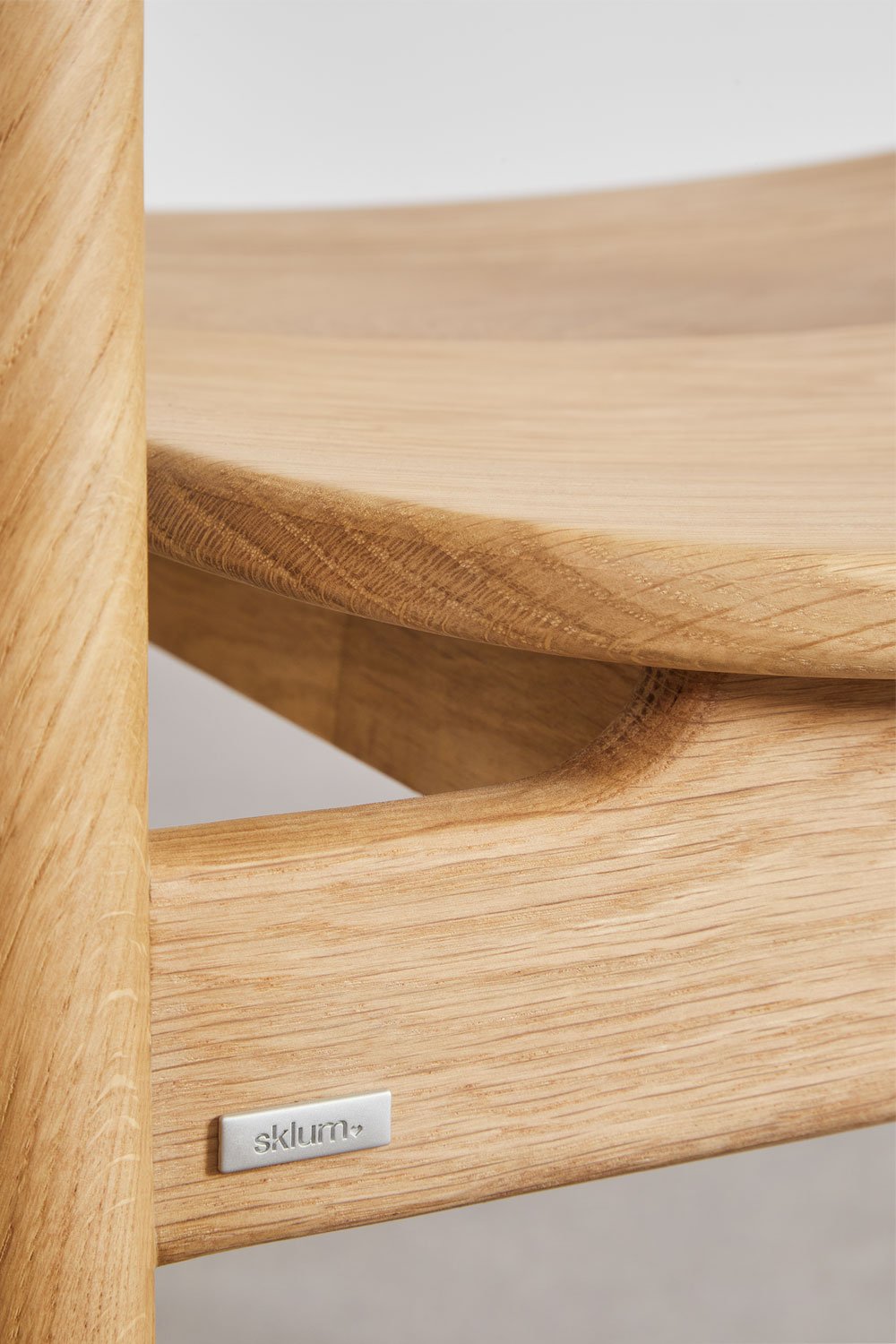 Sedia da pranzo con braccioli in legno di rovere Mireita, immagine della galleria 9