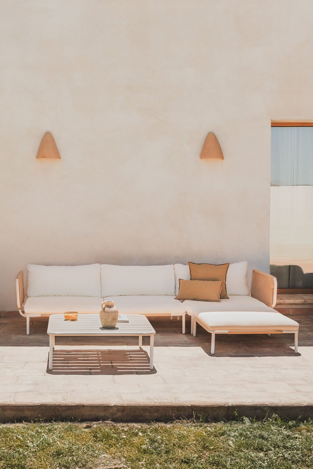 Divano da giardino componibile in 3 pezzi con 2 poltrone angolari, pouf e tavolino Roubly, immagine della galleria 14