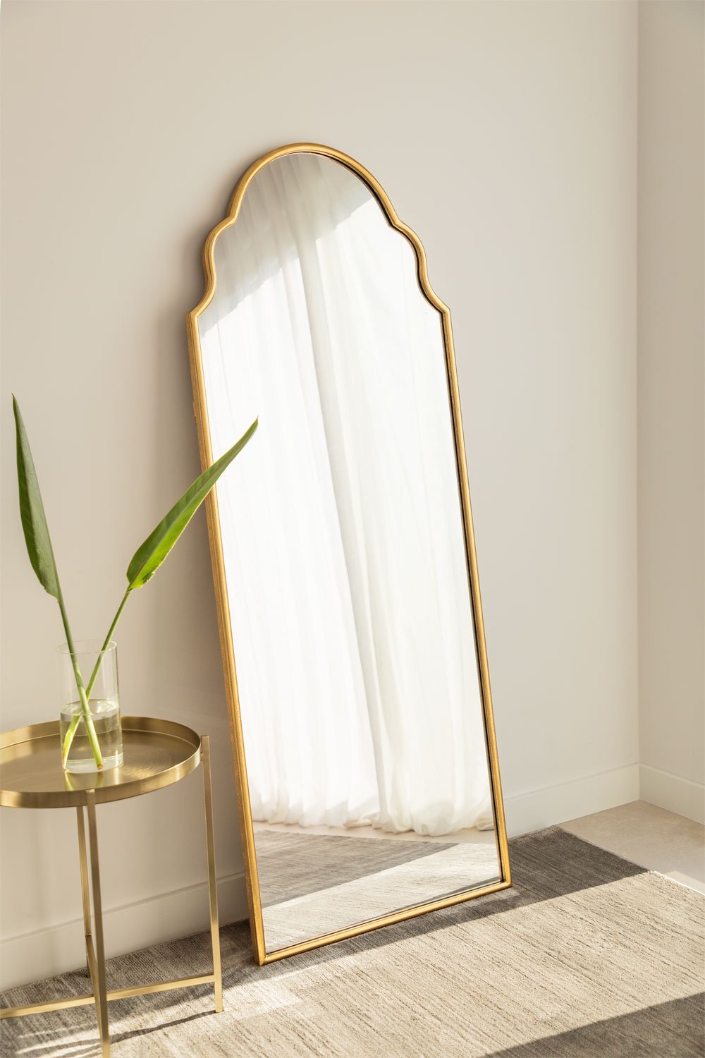 Specchio da parete in metallo Margareth, immagine della galleria 1