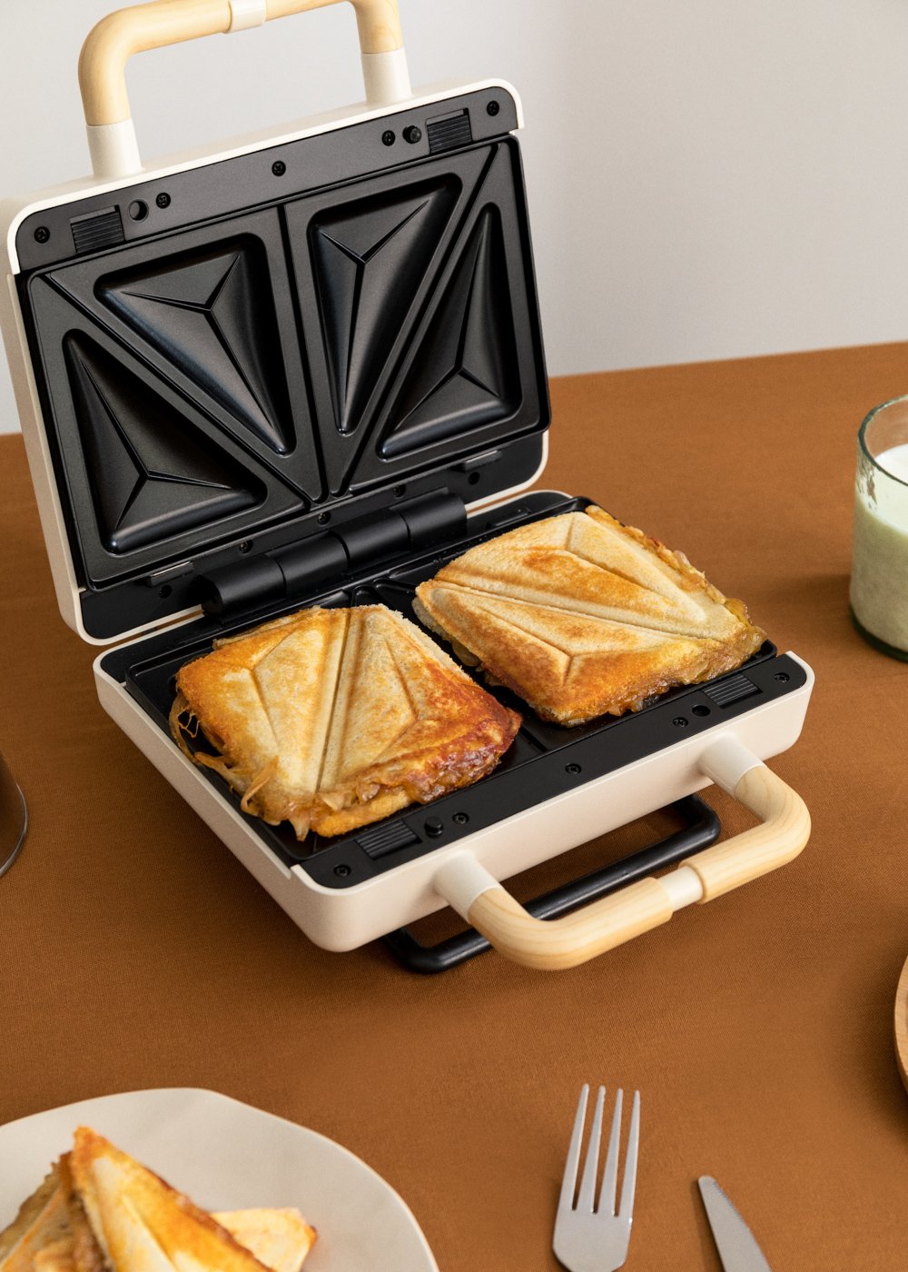 CREATE - STONE STUDIO - Tostiera per panini, grill e waffle con piastre intercambiabili, immagine della galleria 2