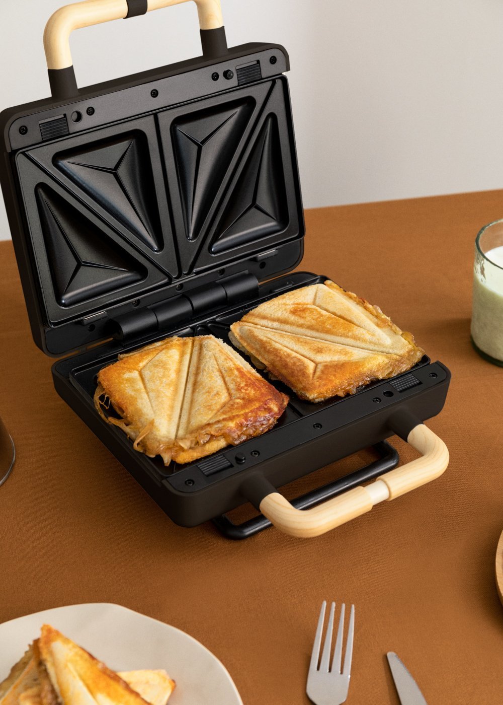 CREATE - STONE STUDIO - Tostiera per panini, grill e waffle con piastre intercambiabili, immagine della galleria 4