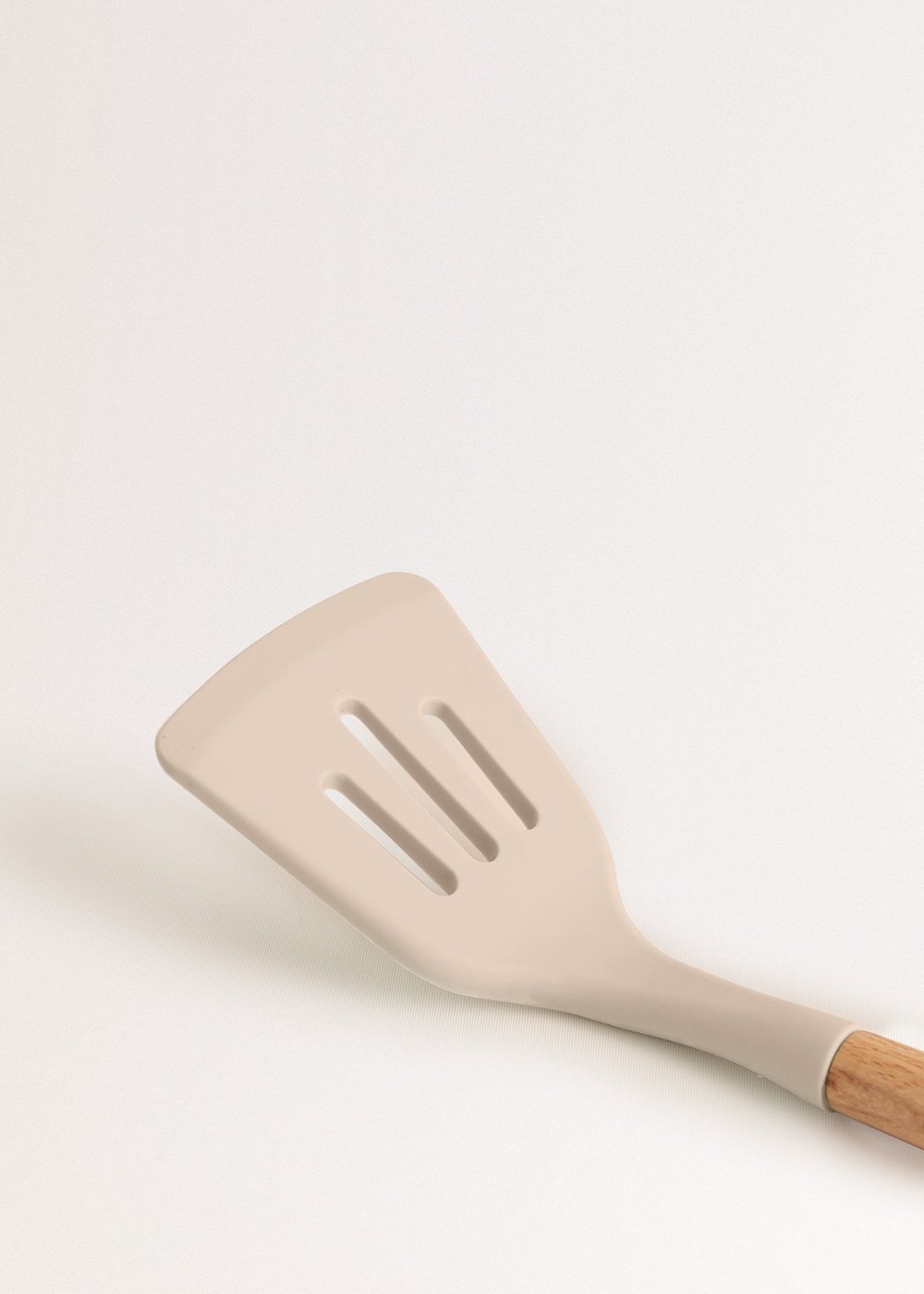 CREATE - KITCHENWARE STUDIO - Utensili da cucina in legno e silicone, immagine della galleria 4