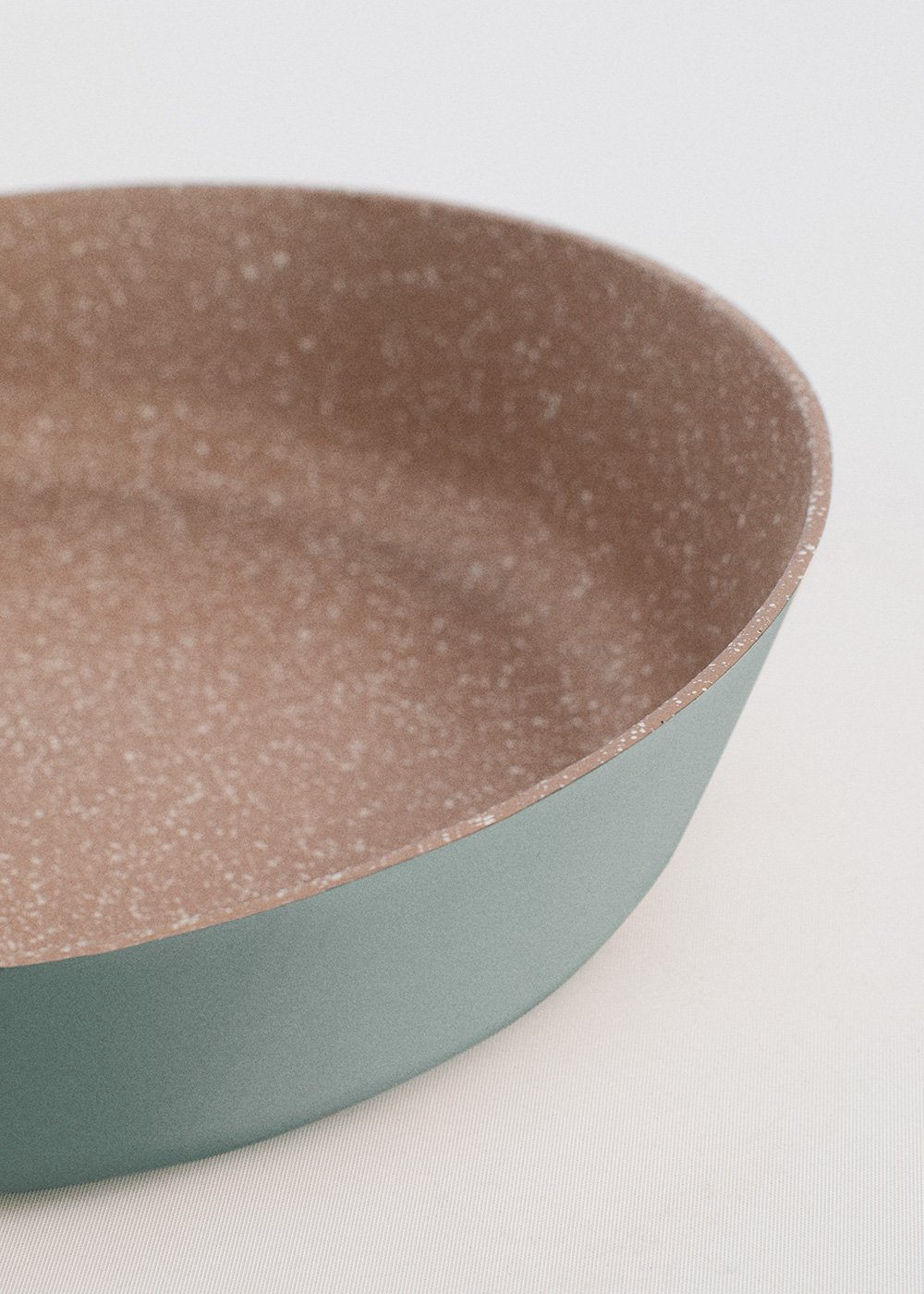 CREATE - PAN STUDIO - Padella in alluminio fuso con manico in bachelite, immagine della galleria 3