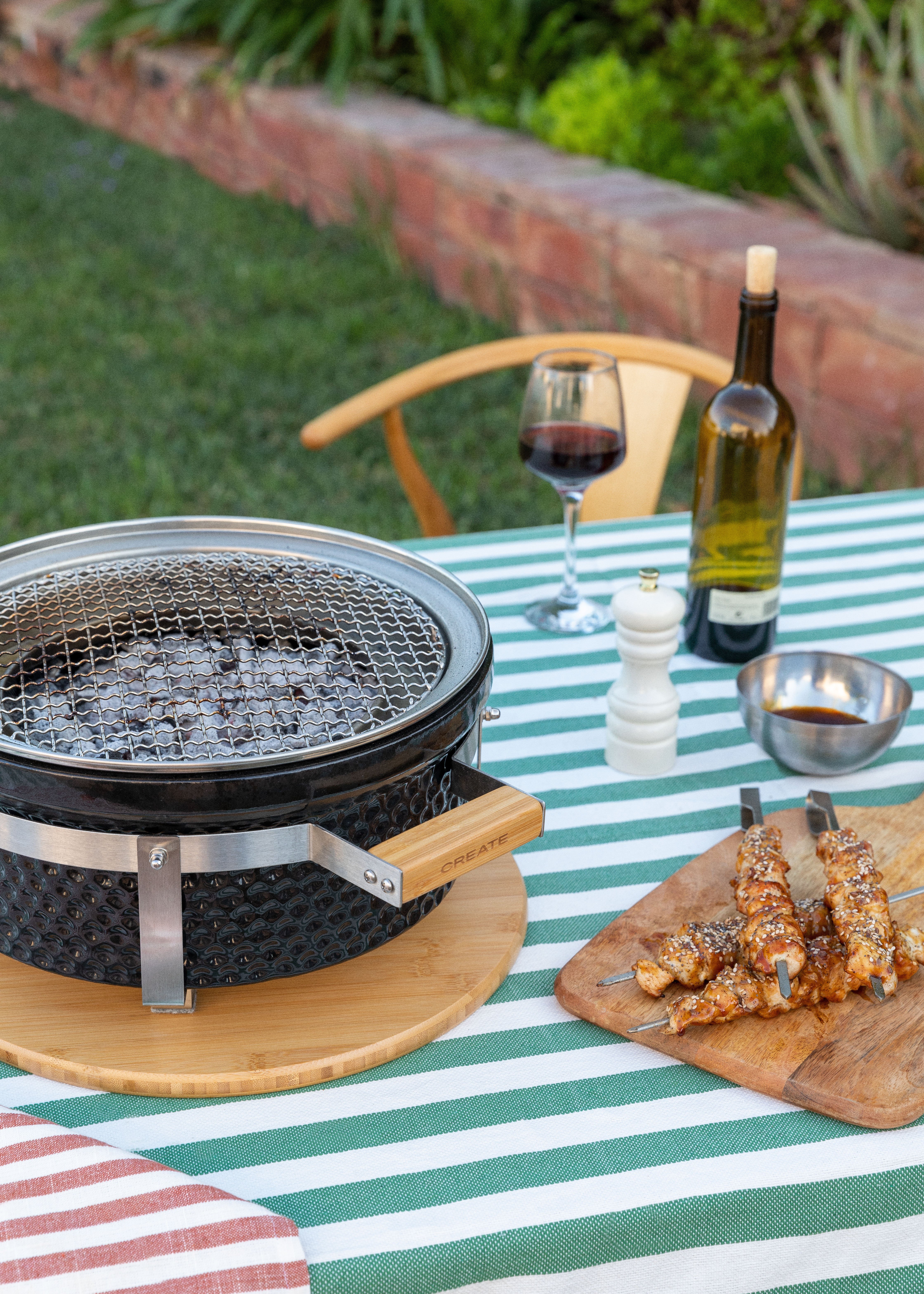 CREATE - BBQ KAMADO HIBACHI - Barbecue rotondo con griglia e piastra, immagine della galleria 3