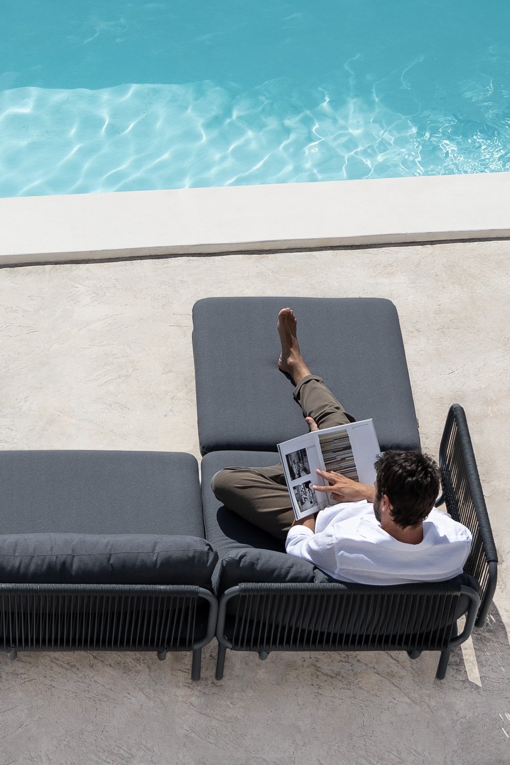 Divano da giardino componibile in 2 pezzi con 2 poltrone angolari e pouf Roubly, immagine della galleria 1