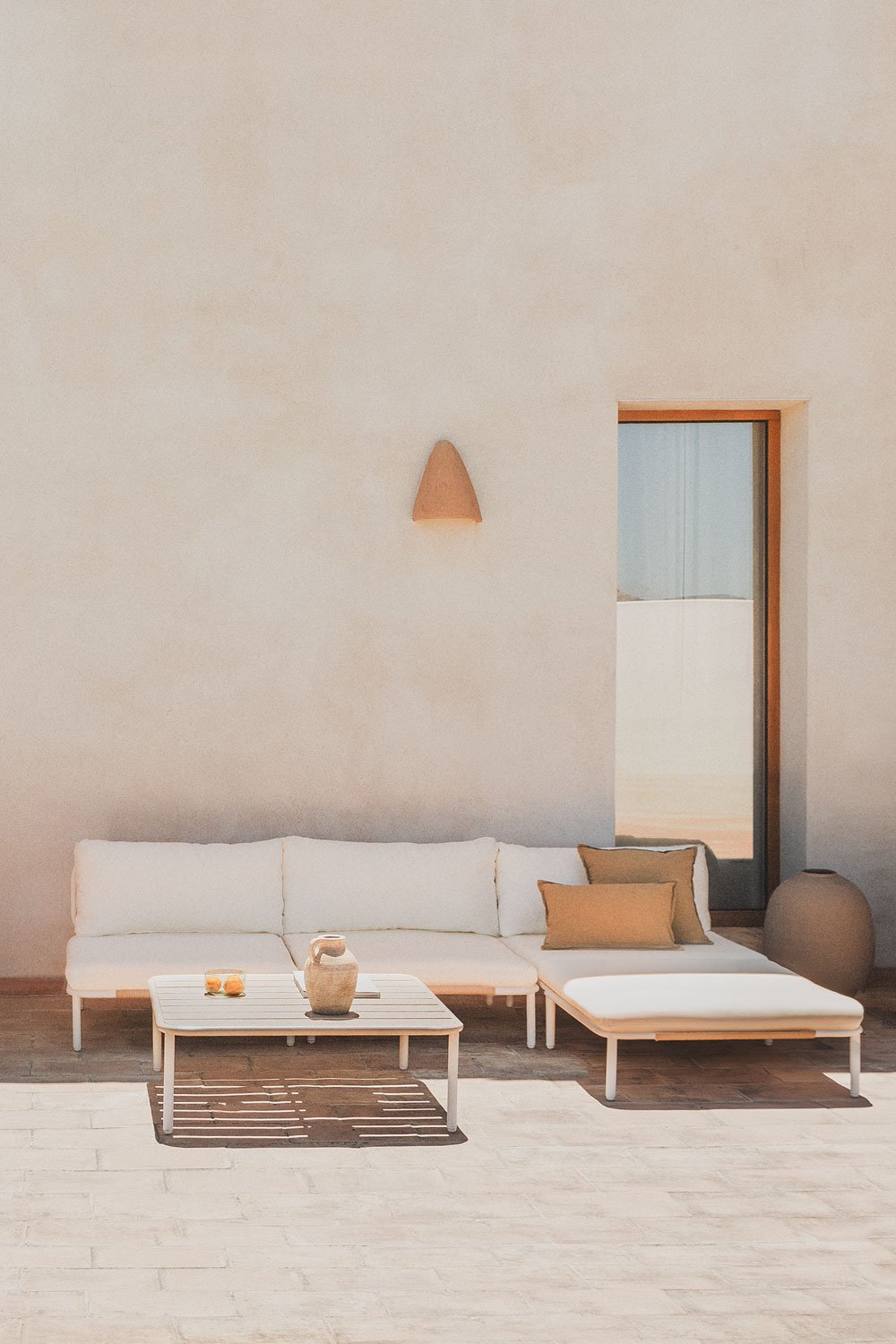 Divano da giardino componibile in 3 pezzi, pouf e tavolino Roubly, immagine della galleria 11