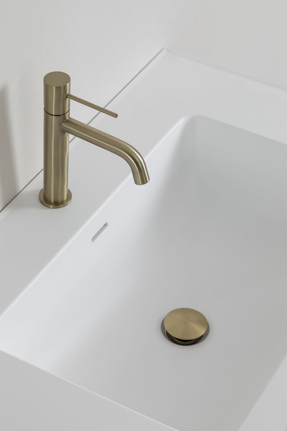 Set di mobili da bagno in legno con lavabo integrato Jacob, immagine della galleria 4