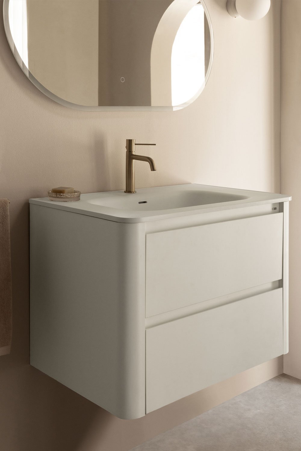 Set mobili da bagno in legno con lavabo integrato e specchio Egerton , immagine della galleria 1