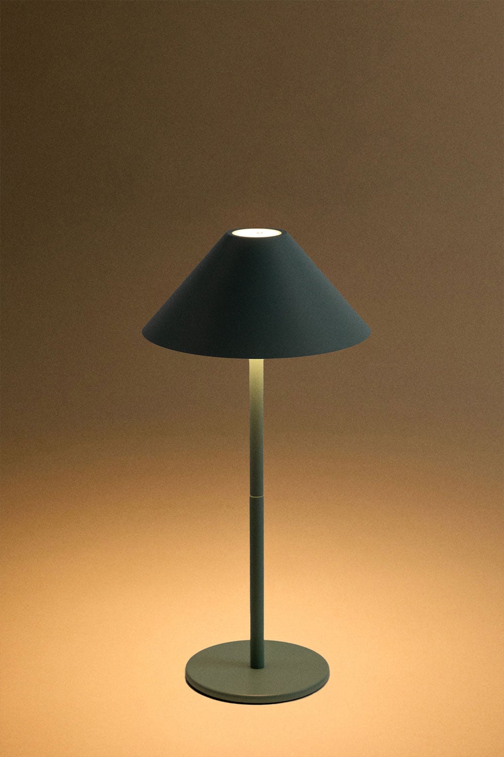 Lampada da tavolo LED wireless in ferro Nebida, immagine della galleria 4