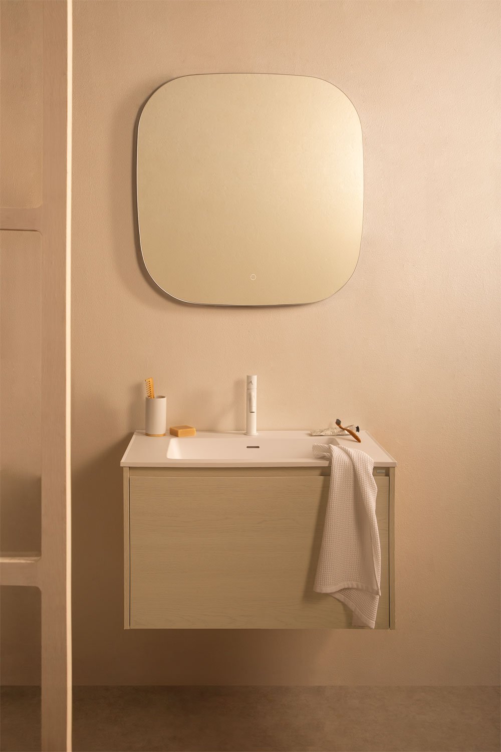 Set mobili da bagno in legno Jacob con lavabo integrato      , immagine della galleria 1