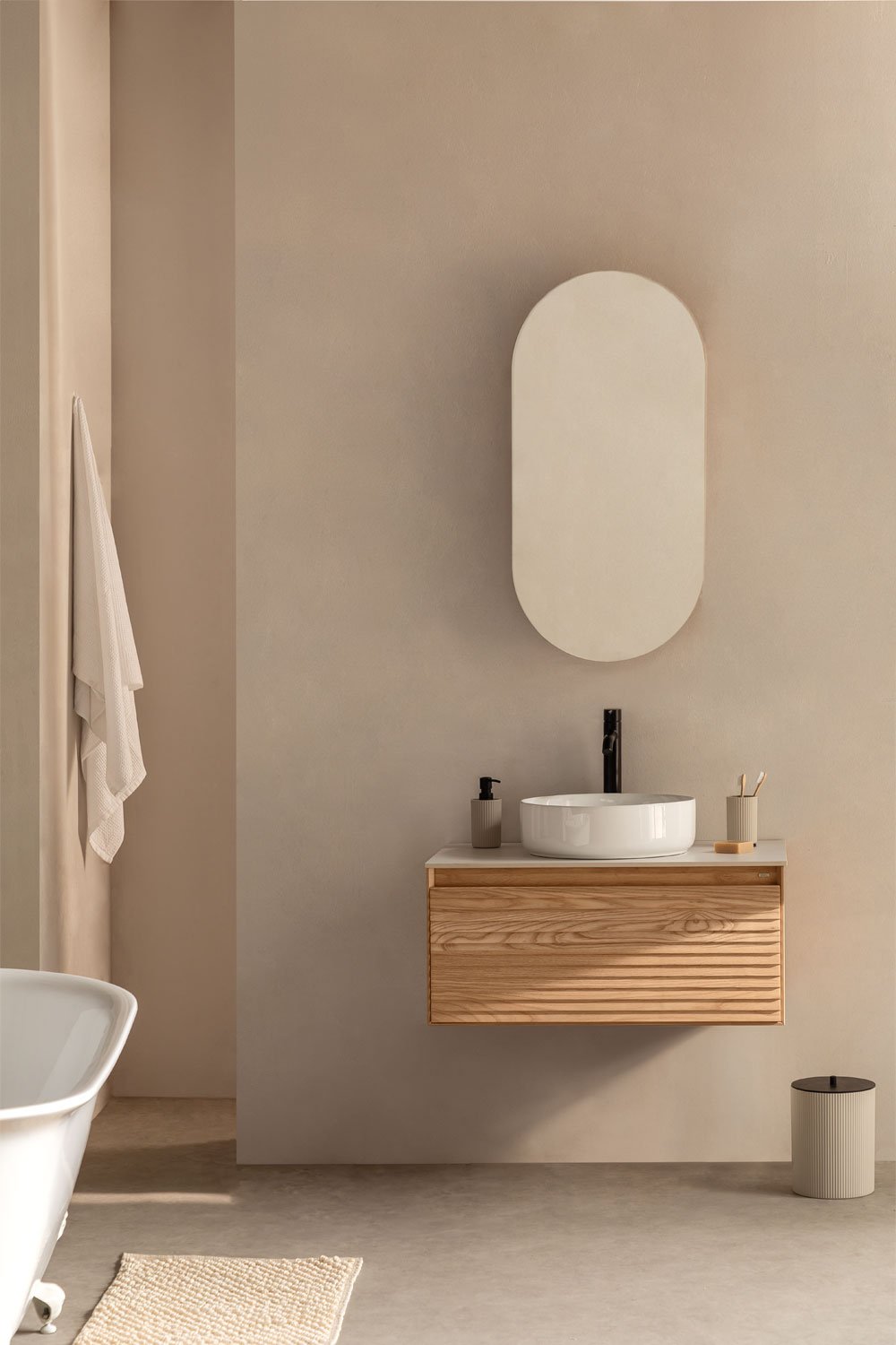 Set di mobili da bagno in legno di frassino Tedrik, immagine della galleria 1