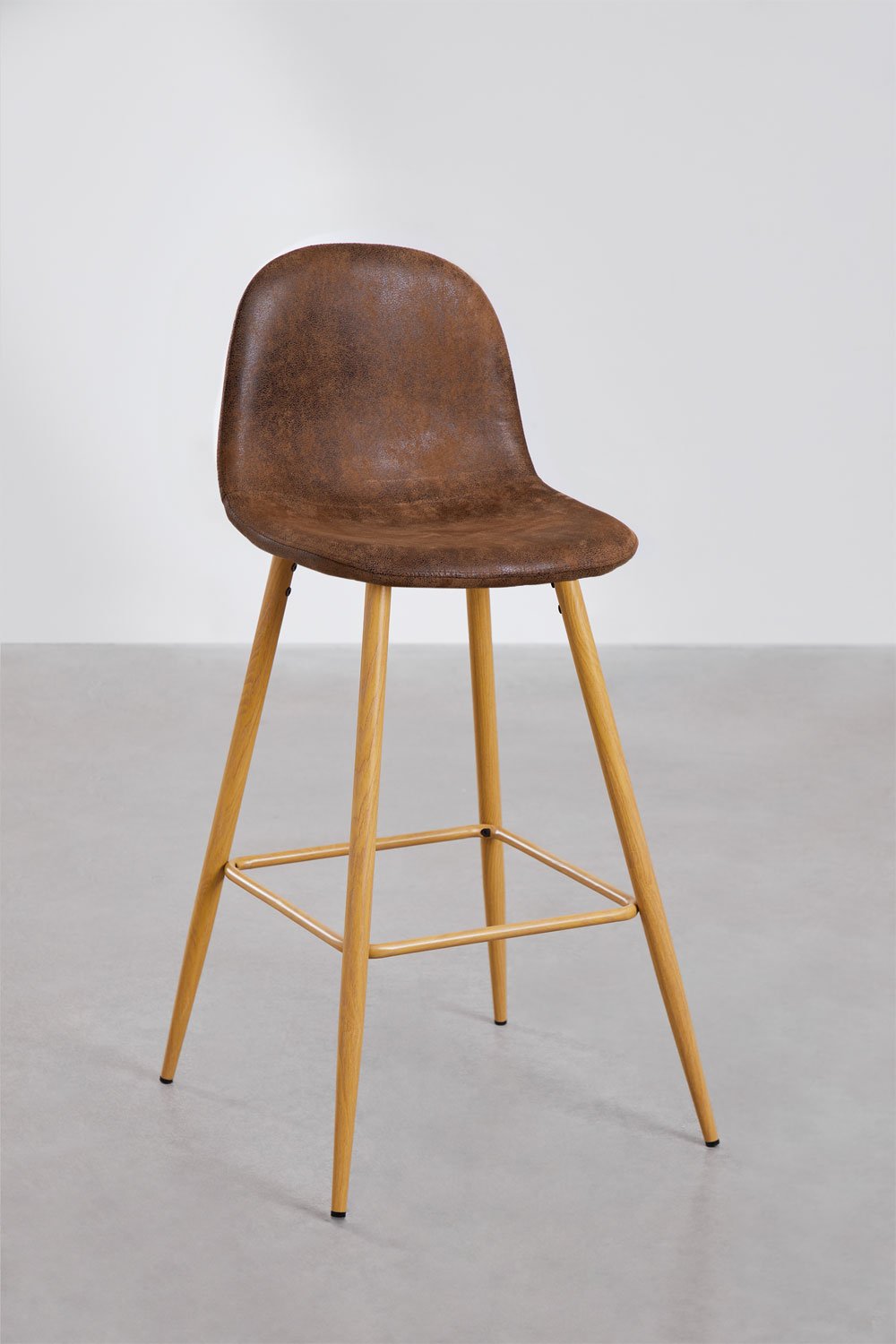 Sgabello alto 75 cm in similpelle caffè vintage e gambe finitura legno naturale Glamm, immagine della galleria 1